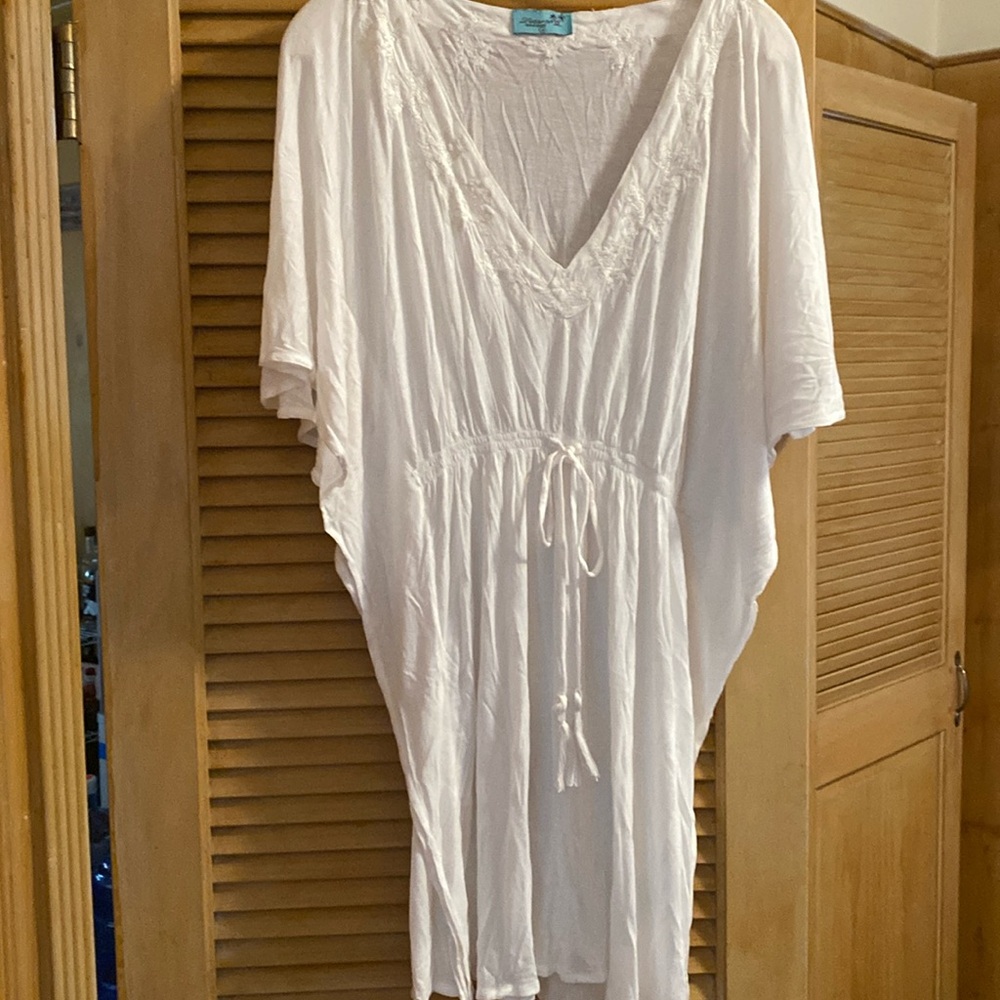 LETARTE HAND MADE EMBROIDERED CROCHET COVER UP M